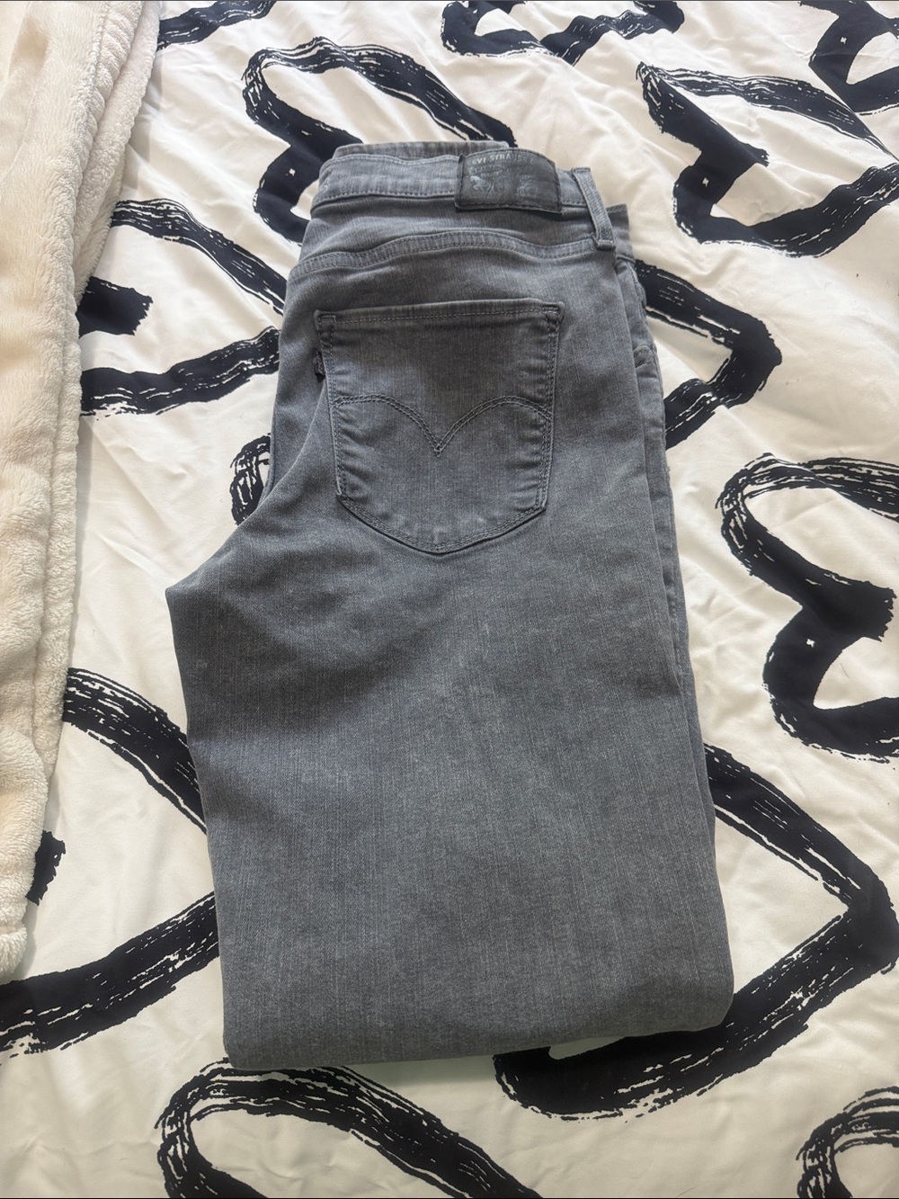Levi's Women's Grey Skinny Jeans